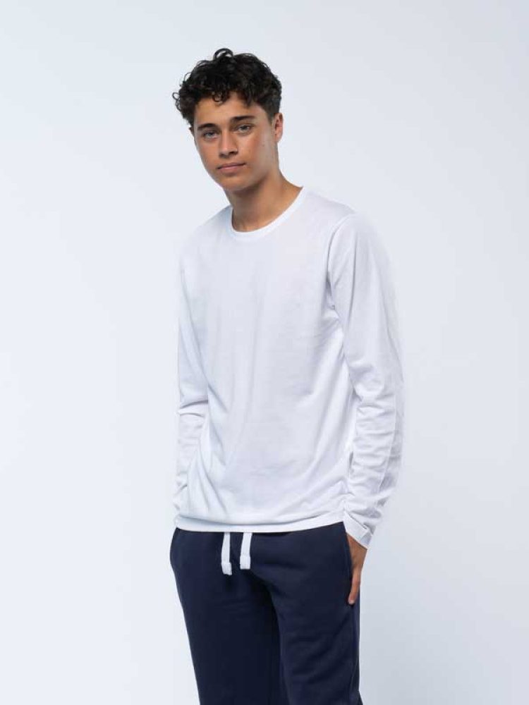 Størrelse: M - 180 cm høyde.