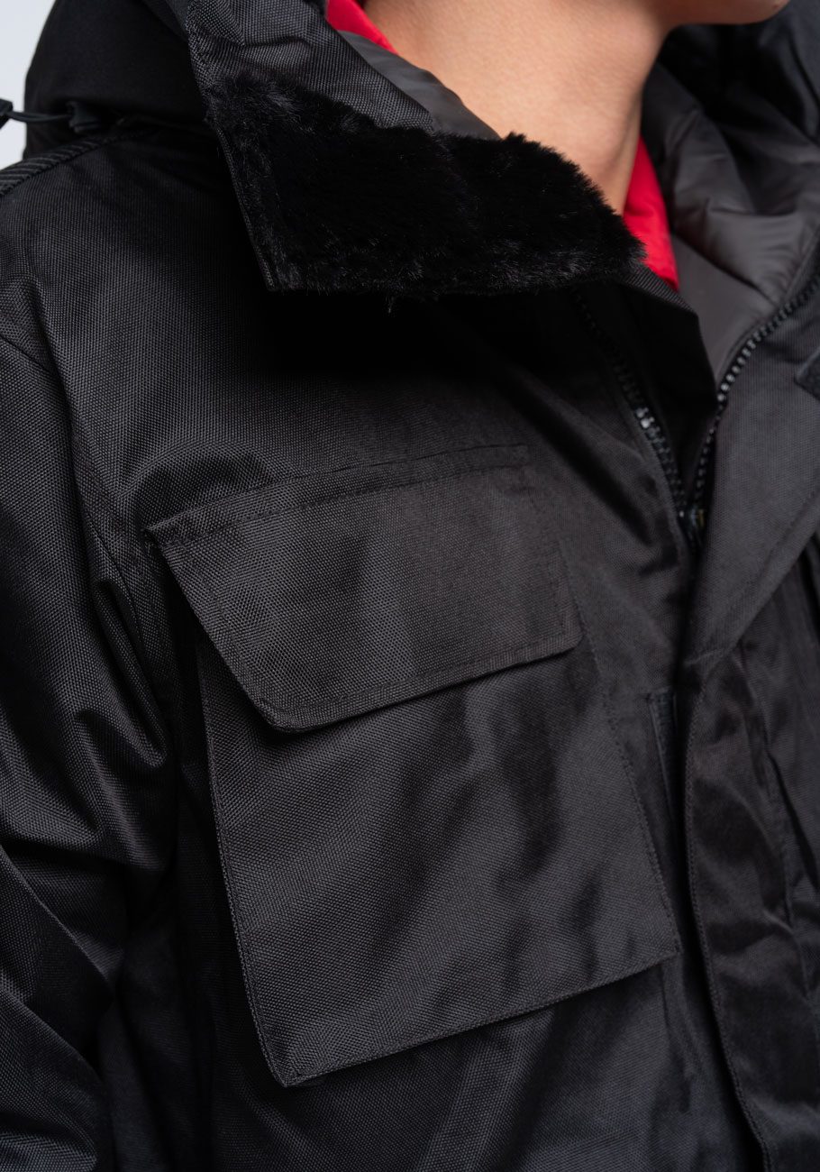 Model-X-parkas-2